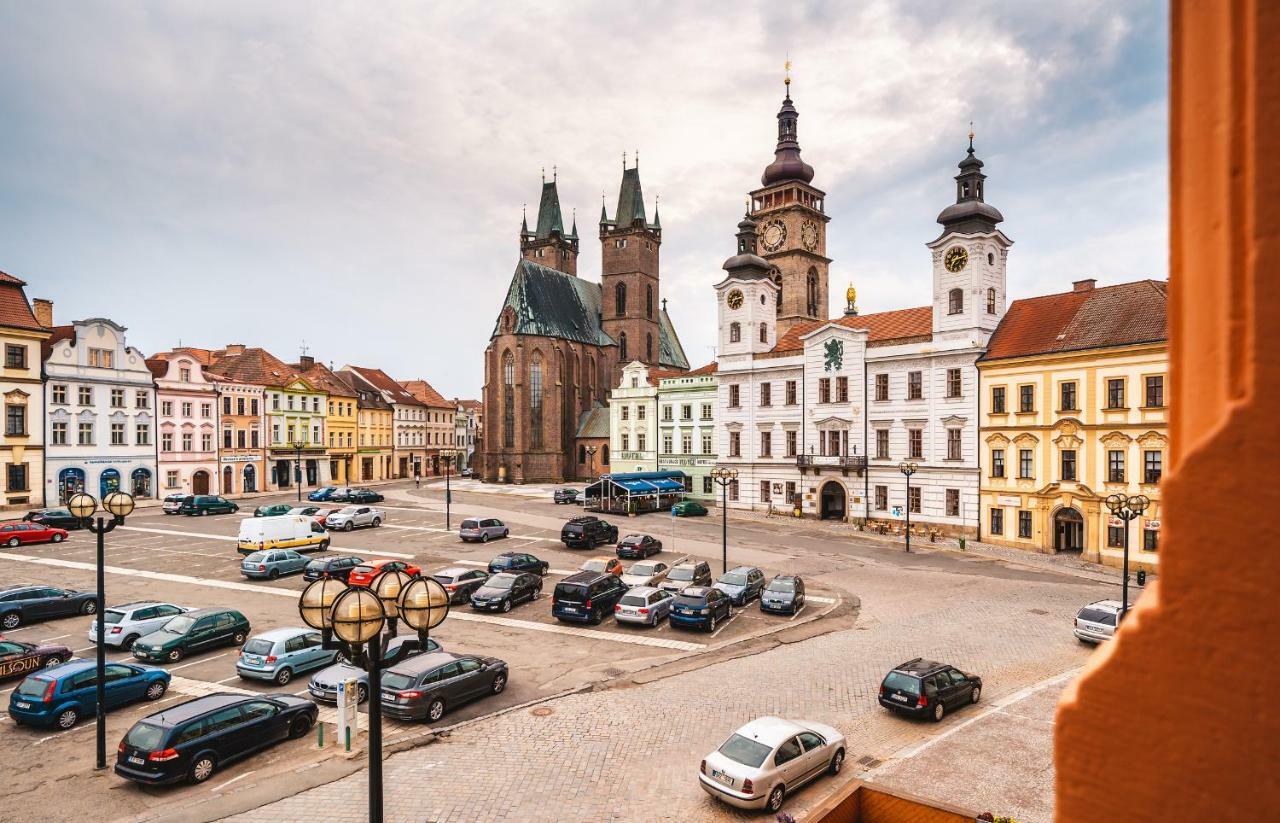 Modern Family Apt. With Central Square Entrance Hradec Králové 외부 사진
