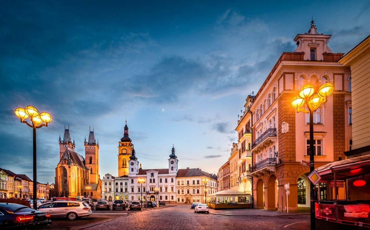 Modern Family Apt. With Central Square Entrance Hradec Králové 외부 사진